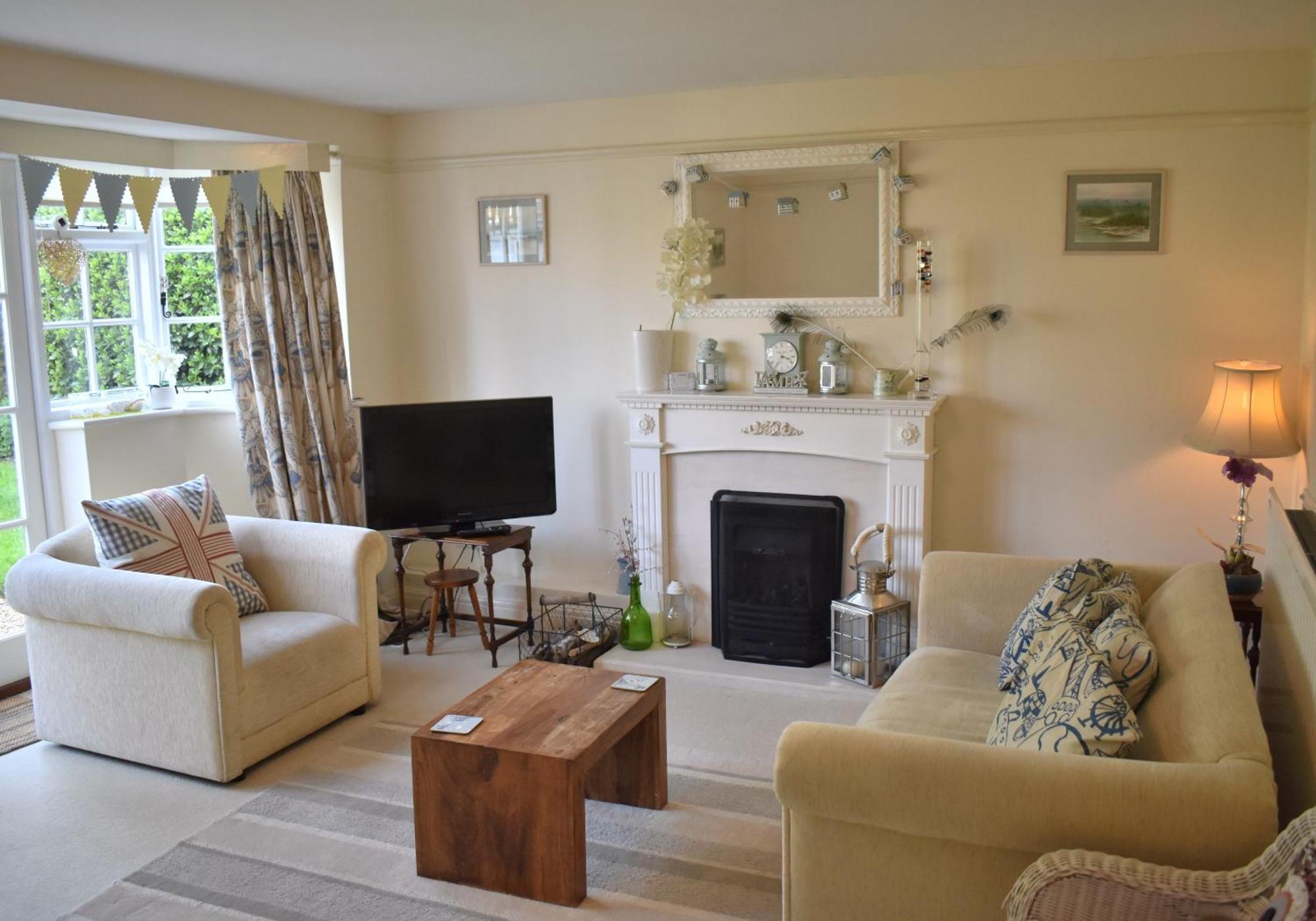 Georgian 2 Bedroom Apartment In Chichester With Free Parking - Chichester Holiday Properties Eksteriør bilde