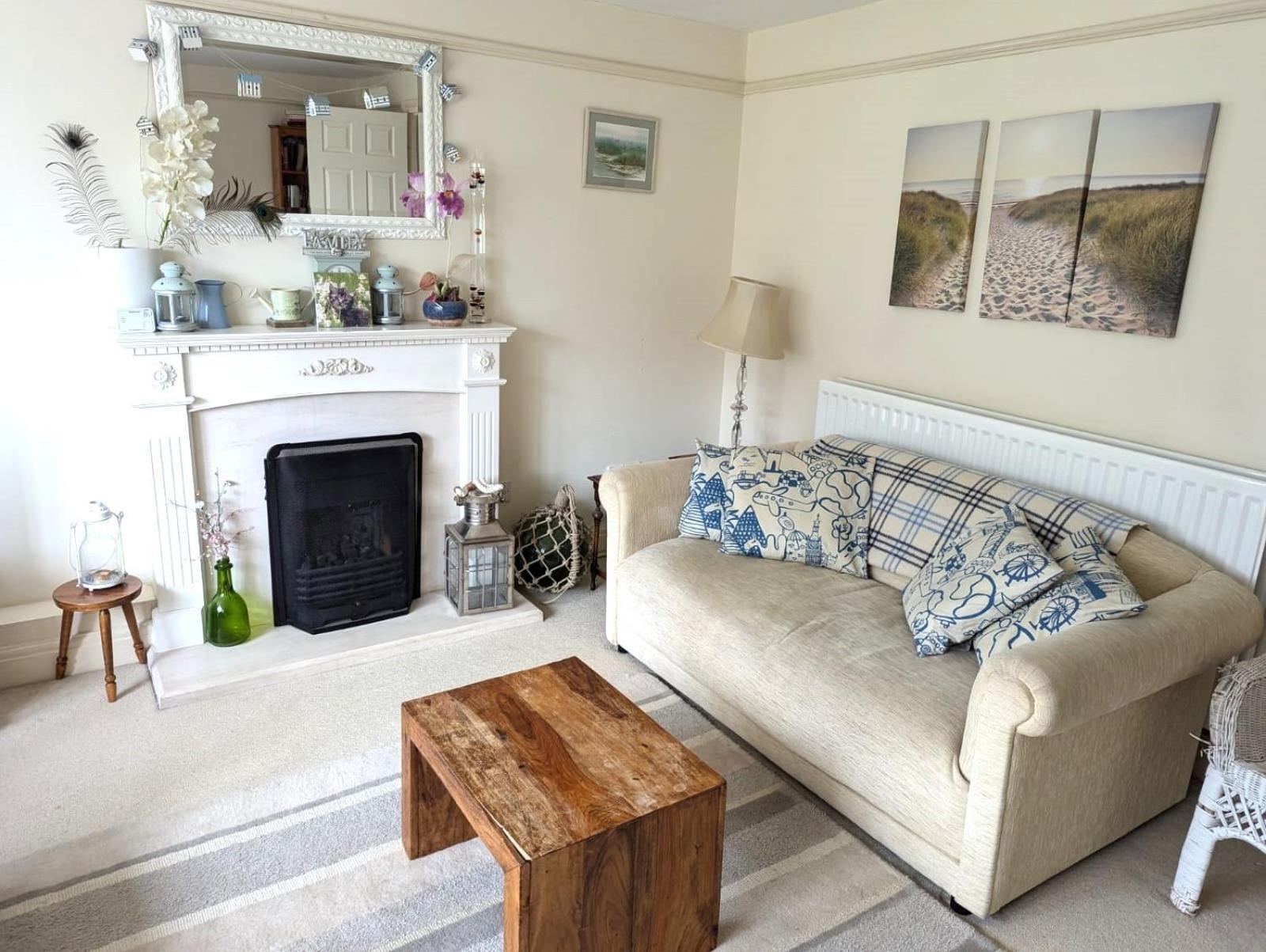Georgian 2 Bedroom Apartment In Chichester With Free Parking - Chichester Holiday Properties Eksteriør bilde